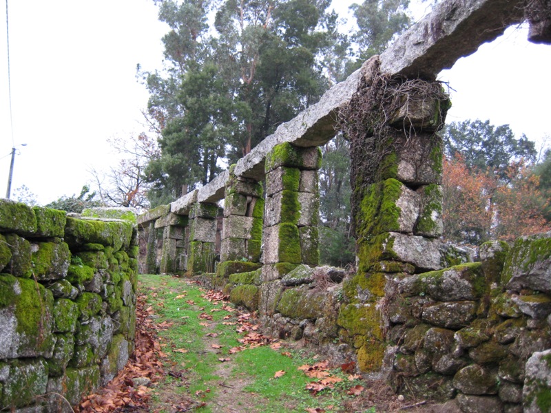 Aqueduto dos Caleiros